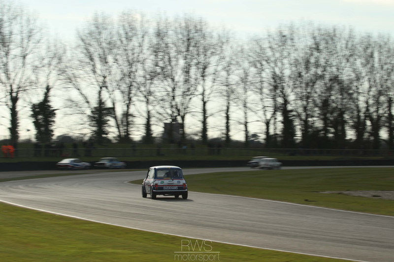 Illustration for article titled 73rd Goodwood Members Meeting – View from the bank + Photodump